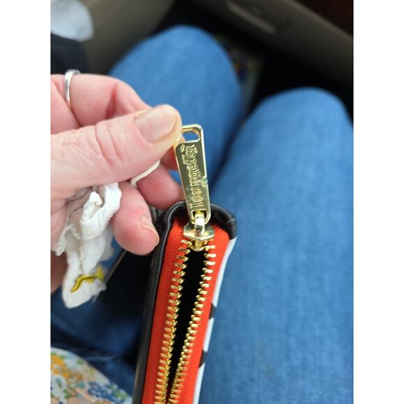 Loungefly Disney Winnie The Pooh Skeleton Tigger Ziparound Wallet Glow New - Picture 8 of 9